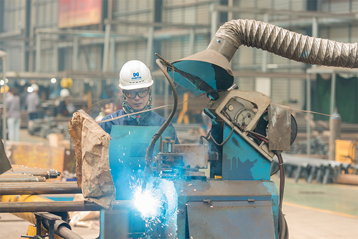 網架自動化焊接